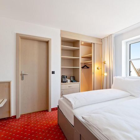 Steiners Hotel Airport-Messe Stuttgart Bagian luar foto