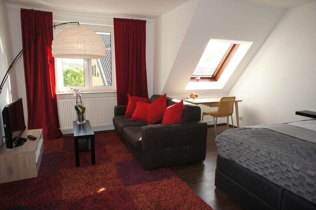 Gastehaus Andrea Bed & Breakfast Stuttgart Bagian luar foto